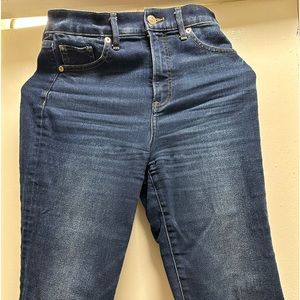 Women’s express capris size 2